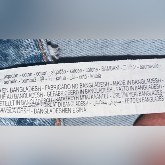 Zara Mid-Waist Button Fly Light Wash Straight Leg Jeans in Size US 2 - Picture 6 of 6